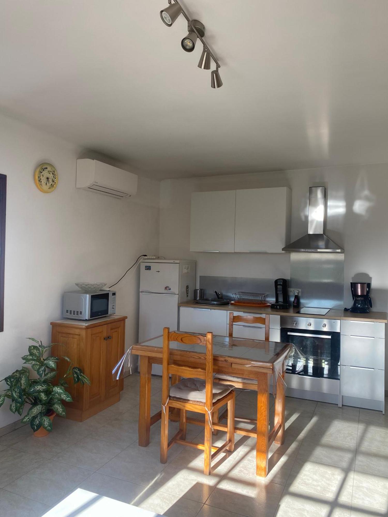 Le Micocoulier Διαμέρισμα La Crau Εξωτερικό φωτογραφία